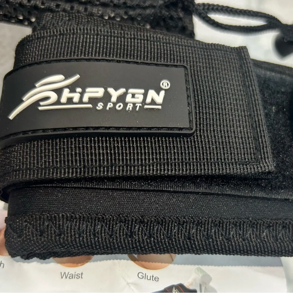 Black Fitness Arm & Wristbands